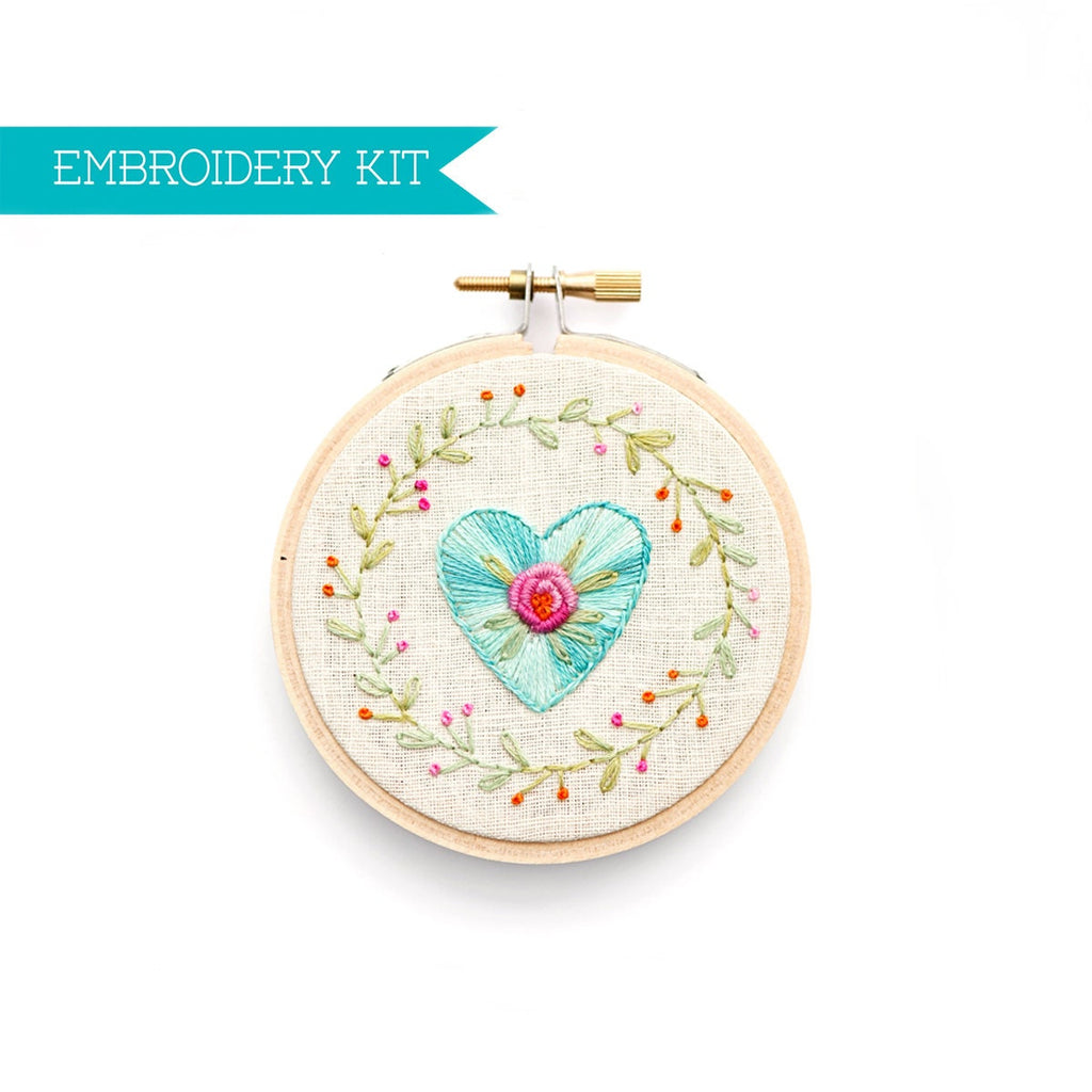 DIY Embroidery Kit, Embroidery Pattern, PDF Pattern, Rose Embroidery Design, Flower Pattern, Valentine's Day Gift, Hand Embroidery Kit